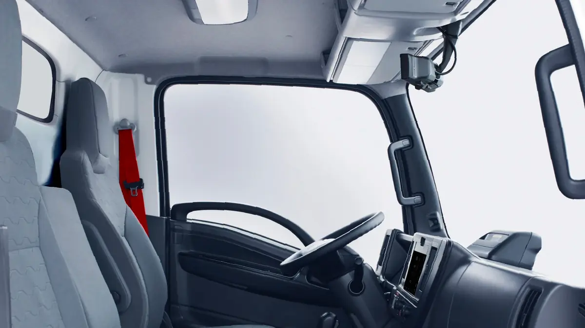 Intérieur du camion Isuzu 6 / 7,5 t